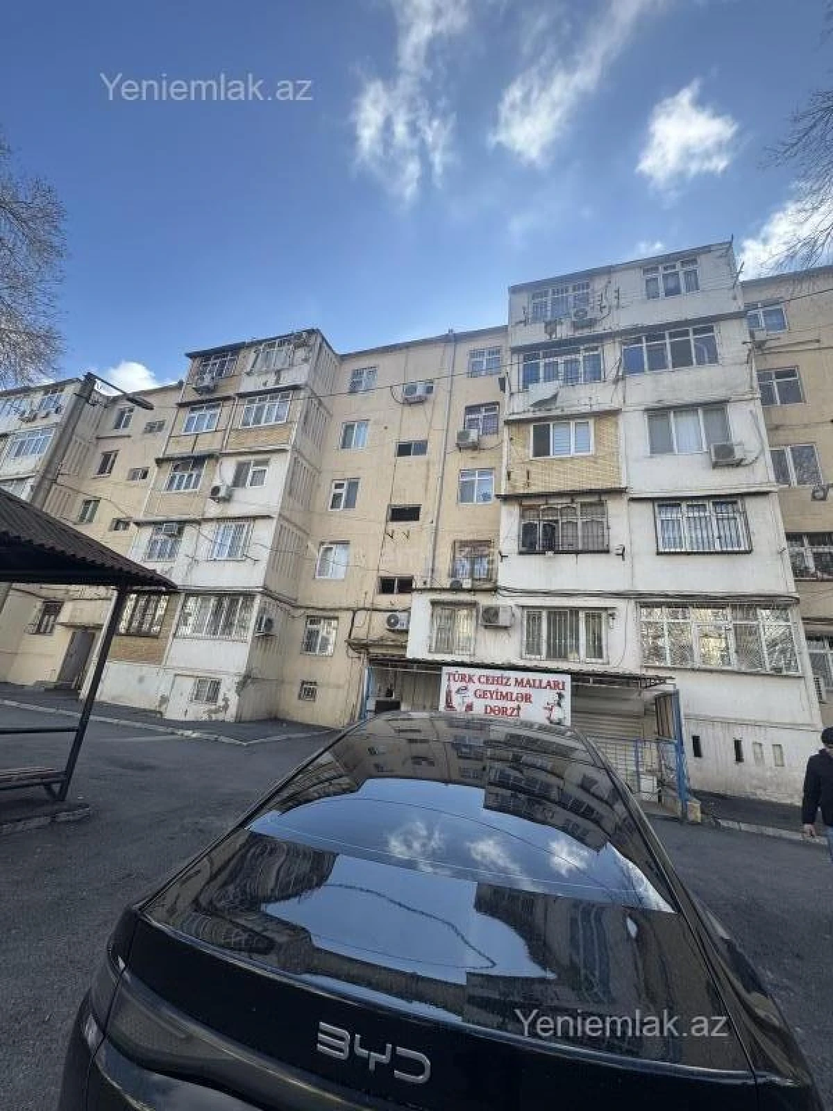 Satılır 2 otaqlı köhnə tikili 65 m²