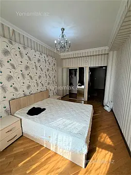 Satılır 3 otaqlı yeni tikili 135 m²