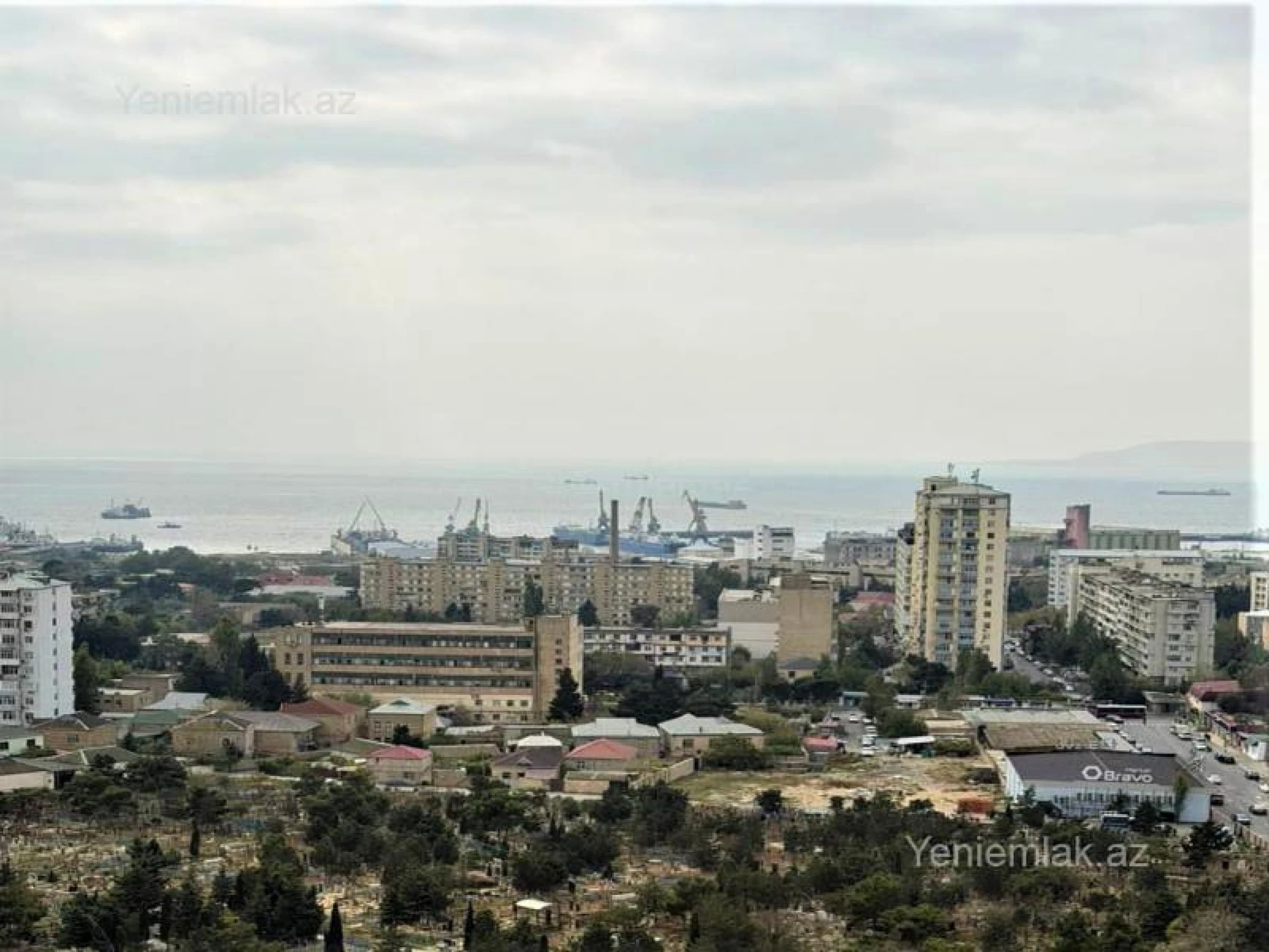 Satılır 3 otaqlı yeni tikili 135 m²