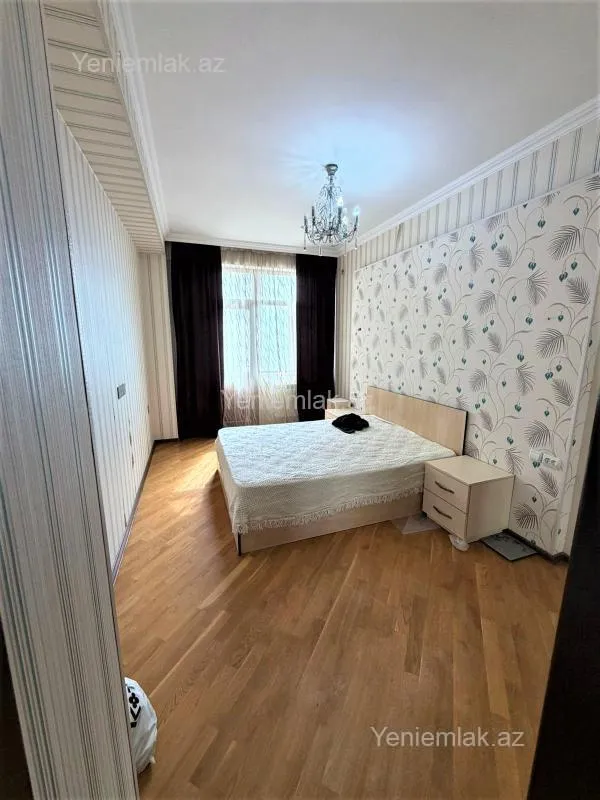 Satılır 3 otaqlı yeni tikili 135 m²