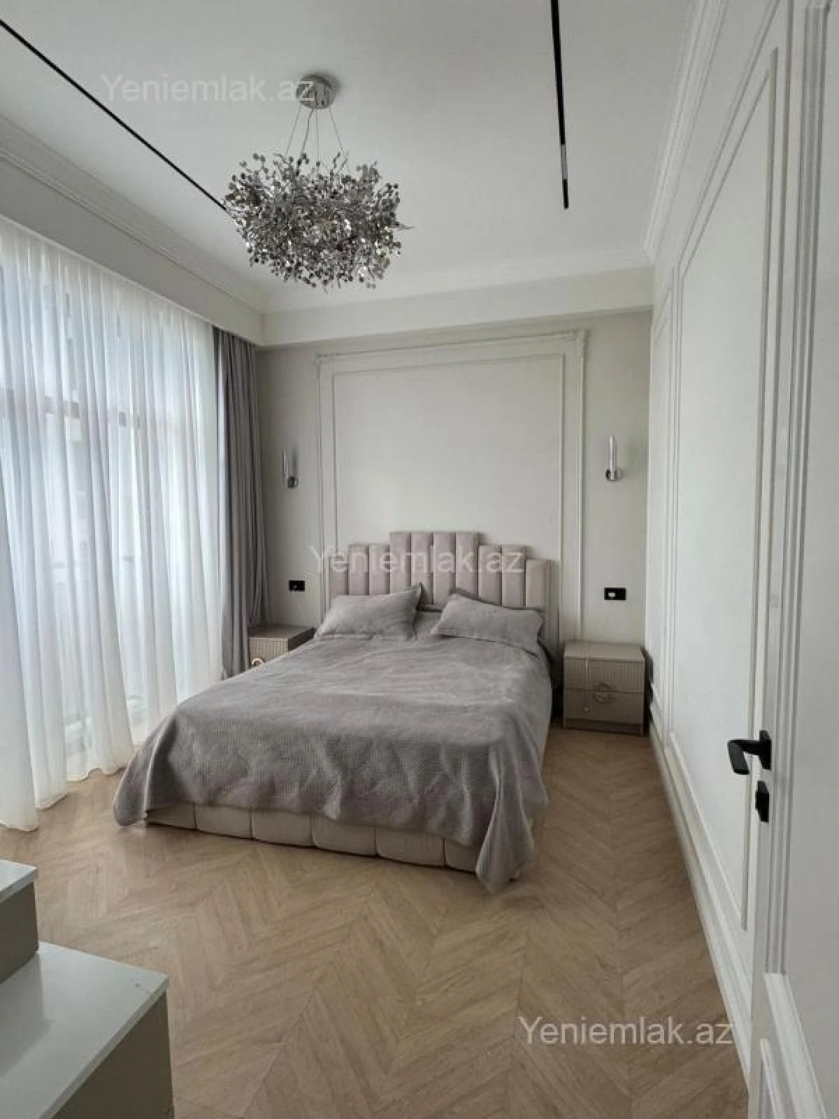 Satılır 4 otaqlı yeni tikili 125 m²