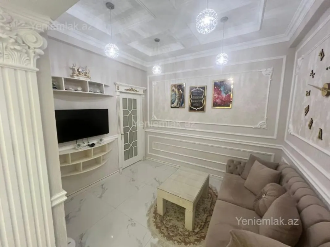 Satılır 4 otaqlı yeni tikili 200 m²