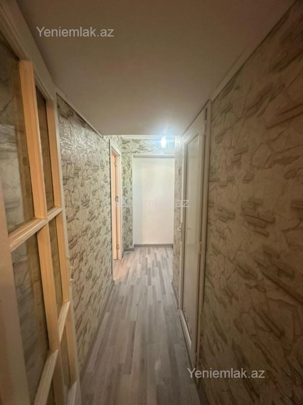 Satılır 1 otaqlı köhnə tikili 38 m²