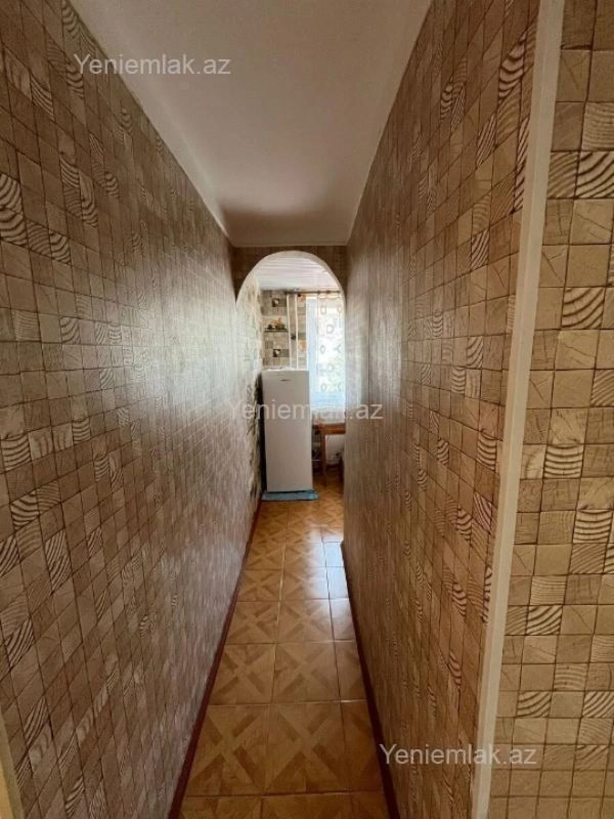 Satılır 1 otaqlı köhnə tikili 31 m²