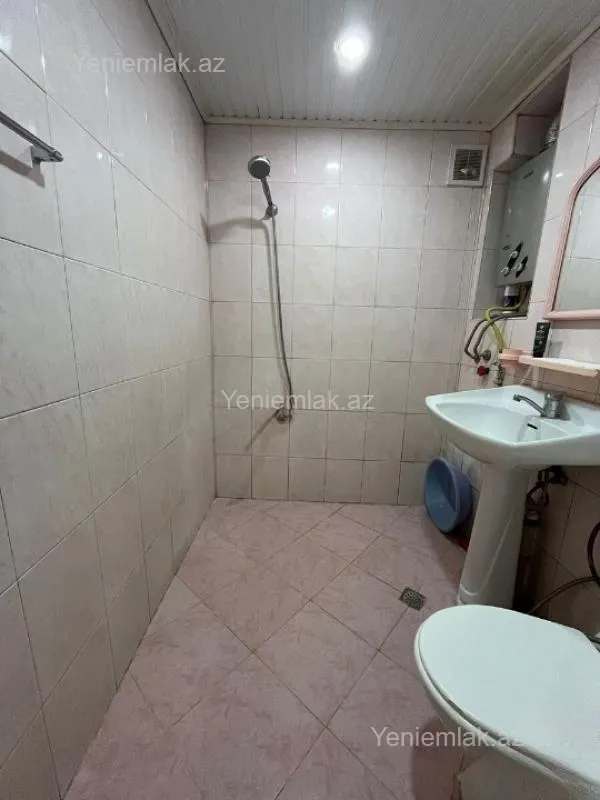 Satılır 1 otaqlı köhnə tikili 31 m²