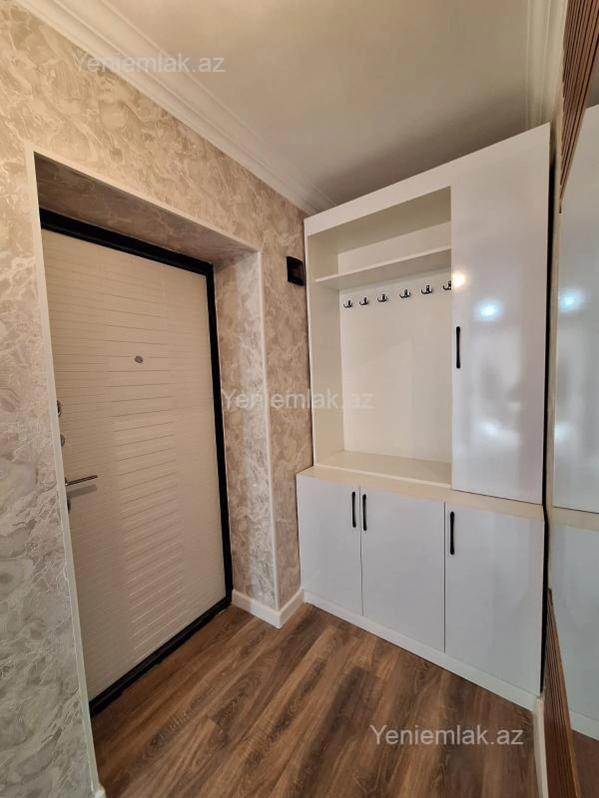 Satılır 2 otaqlı köhnə tikili 44 m²