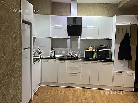 Satılır 2 otaqlı yeni tikili 60 m²