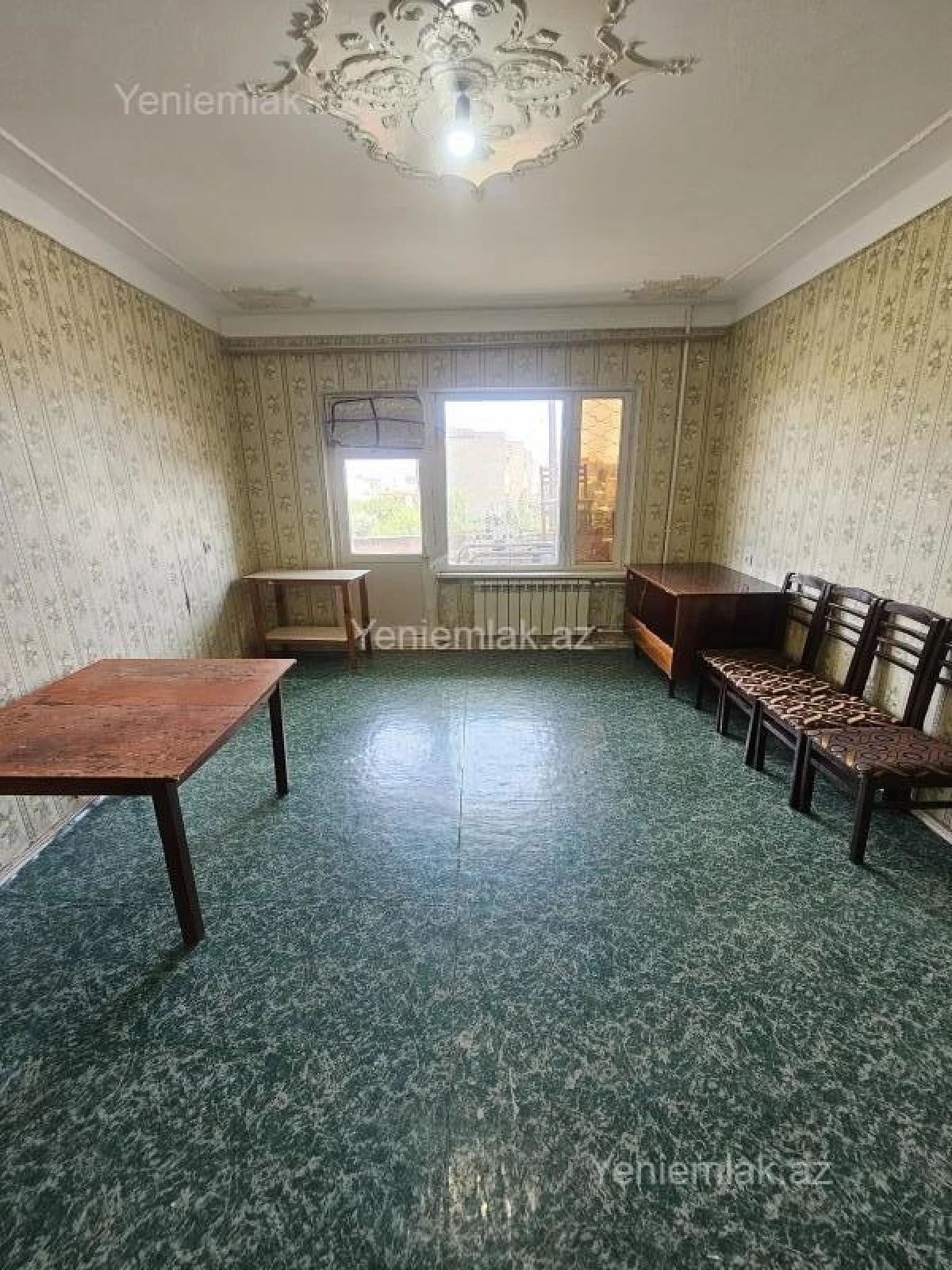 Satılır 4 otaqlı köhnə tikili 110 m²