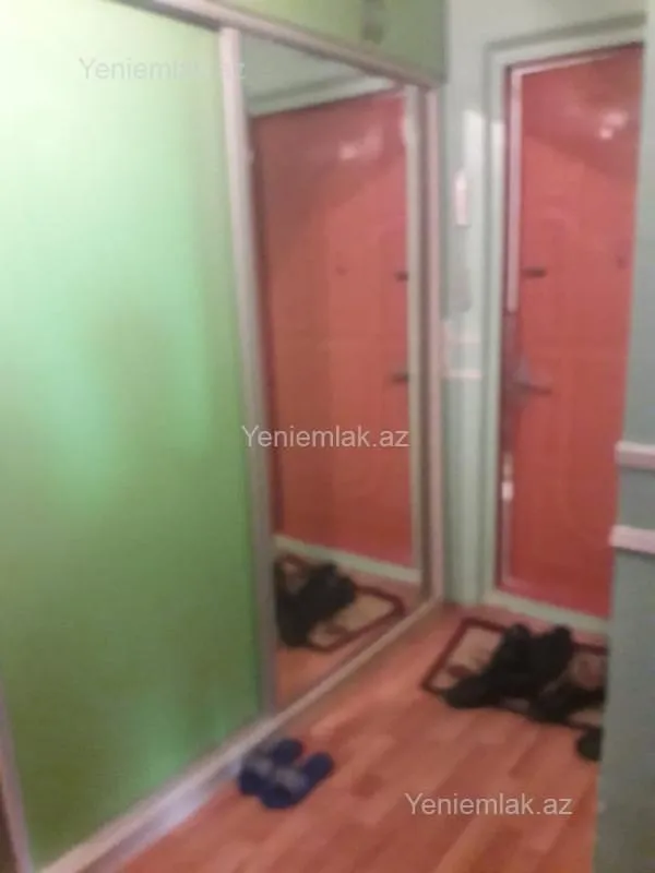 Satılır 4 otaqlı köhnə tikili 110 m²