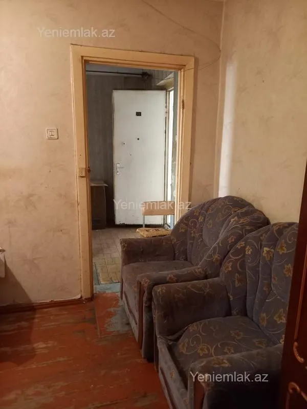 Satılır 1 otaqlı köhnə tikili 36 m²