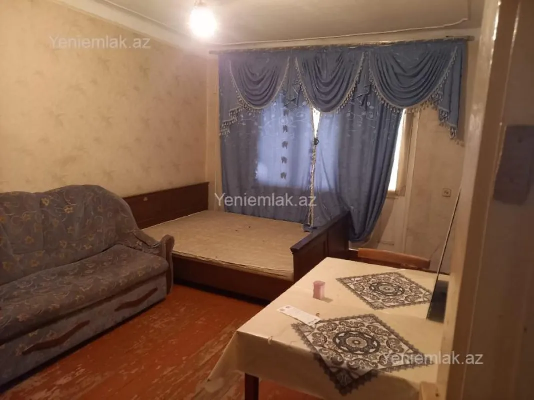 Satılır 1 otaqlı köhnə tikili 36 m²