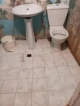 Satılır 1 otaqlı köhnə tikili 36 m²