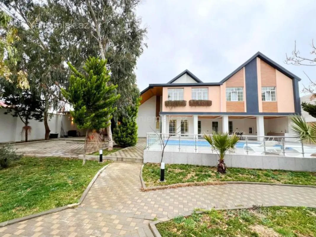 Satılır 6 otaqlı həyət evi 270 m²