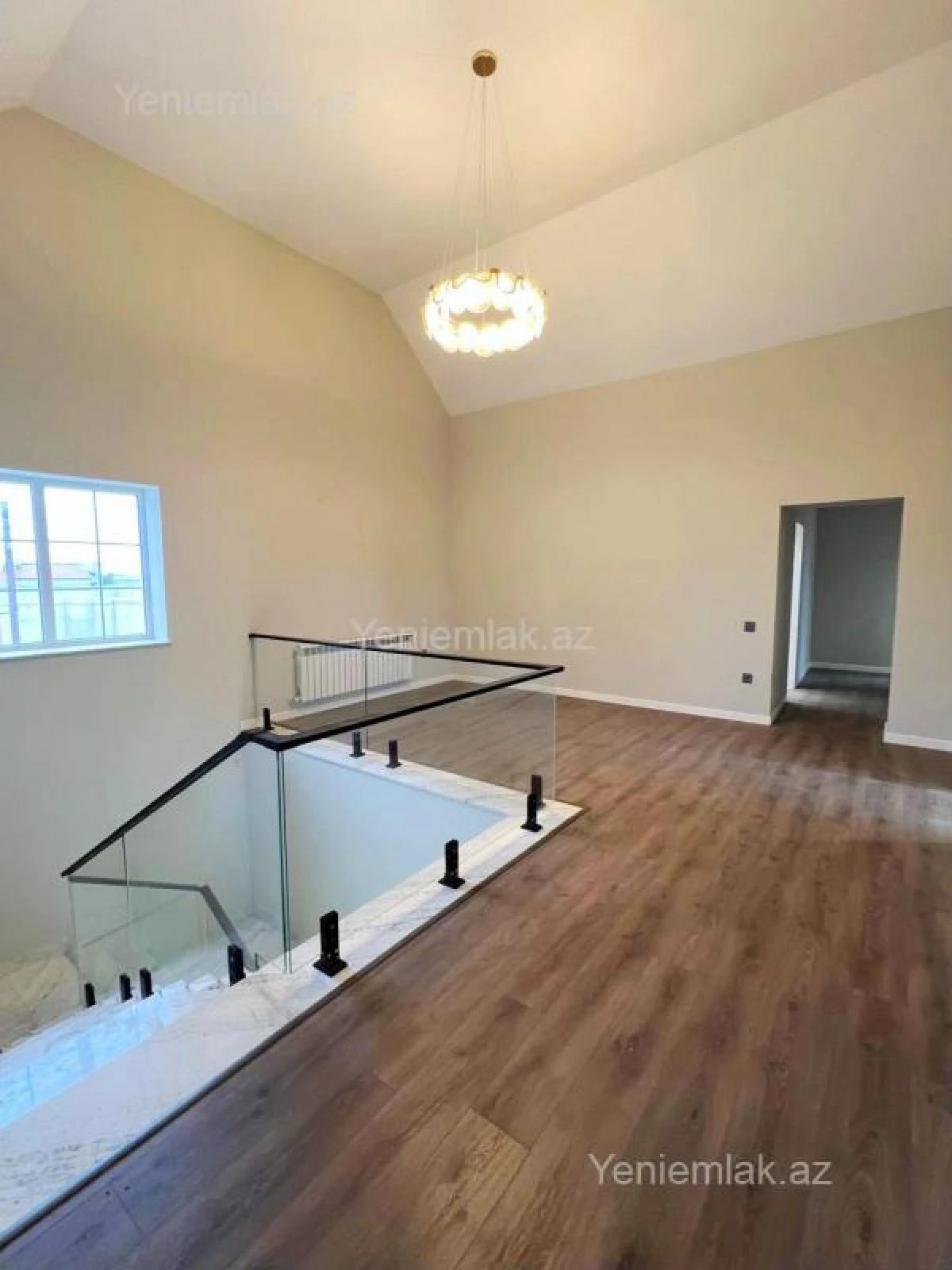 Satılır 6 otaqlı həyət evi 270 m²