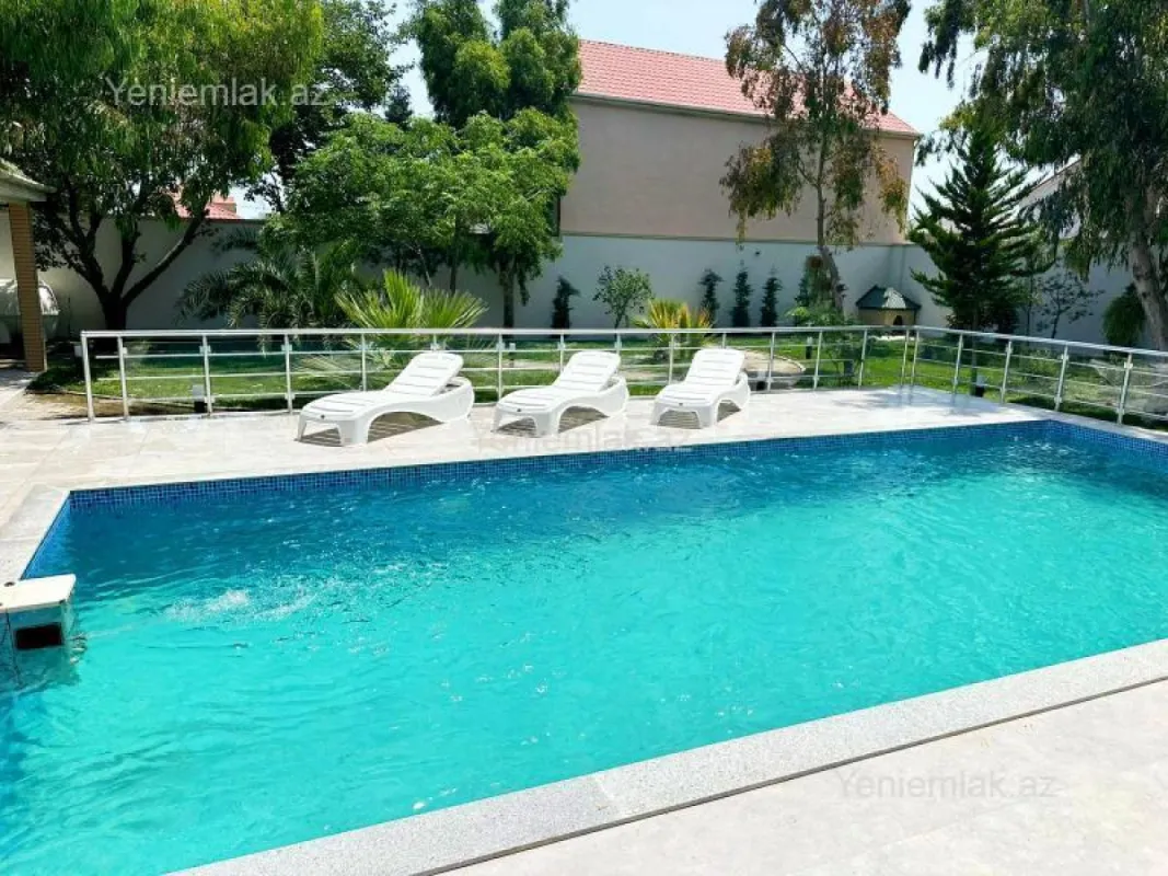 Satılır 6 otaqlı həyət evi 270 m²