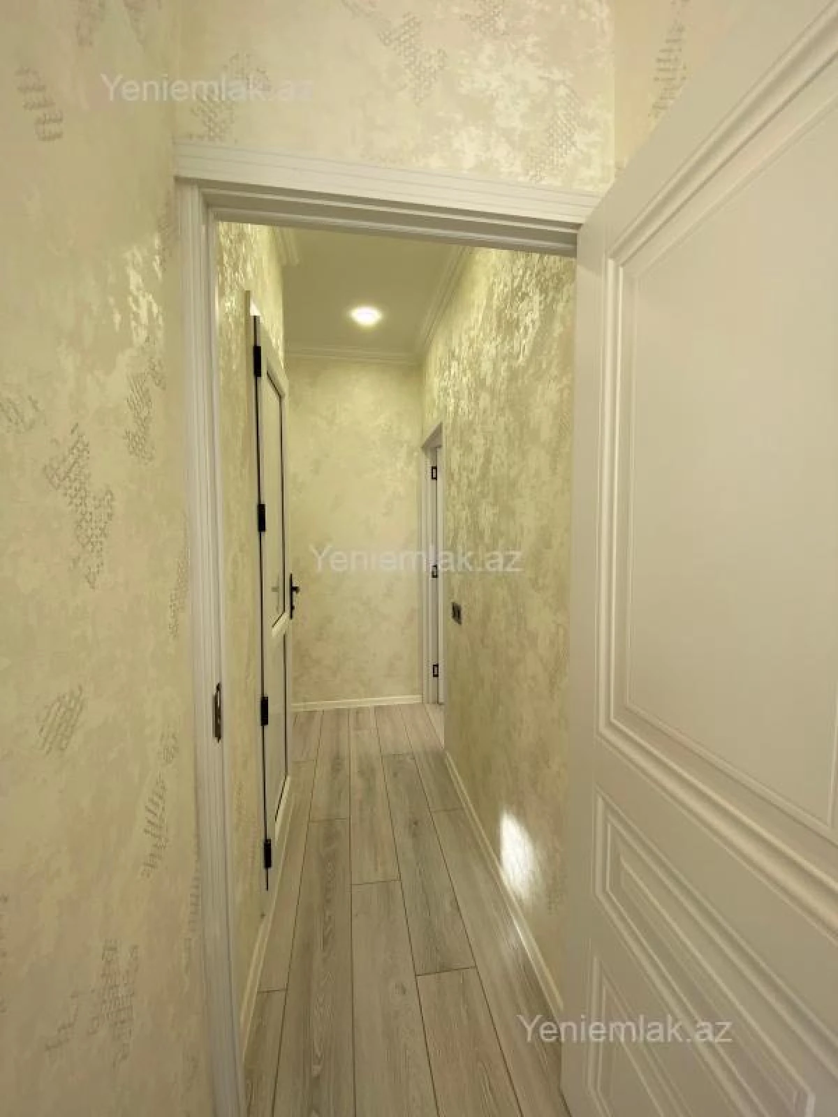 Satılır 2 otaqlı köhnə tikili 45 m²