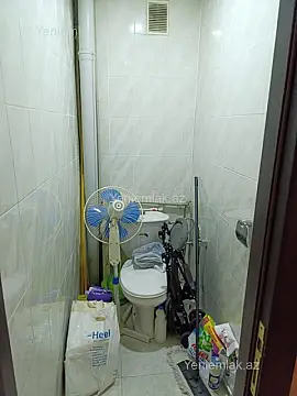 Satılır 4 otaqlı köhnə tikili 100 m²