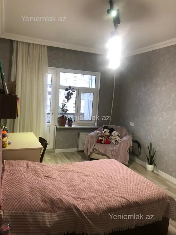 Satılır 3 otaqlı köhnə tikili 85 m²