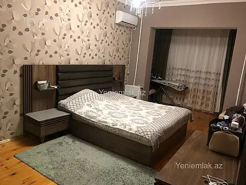 Satılır 3 otaqlı köhnə tikili 85 m²