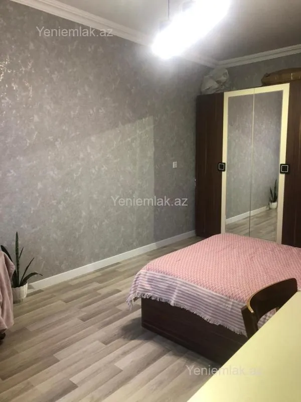 Satılır 3 otaqlı köhnə tikili 85 m²