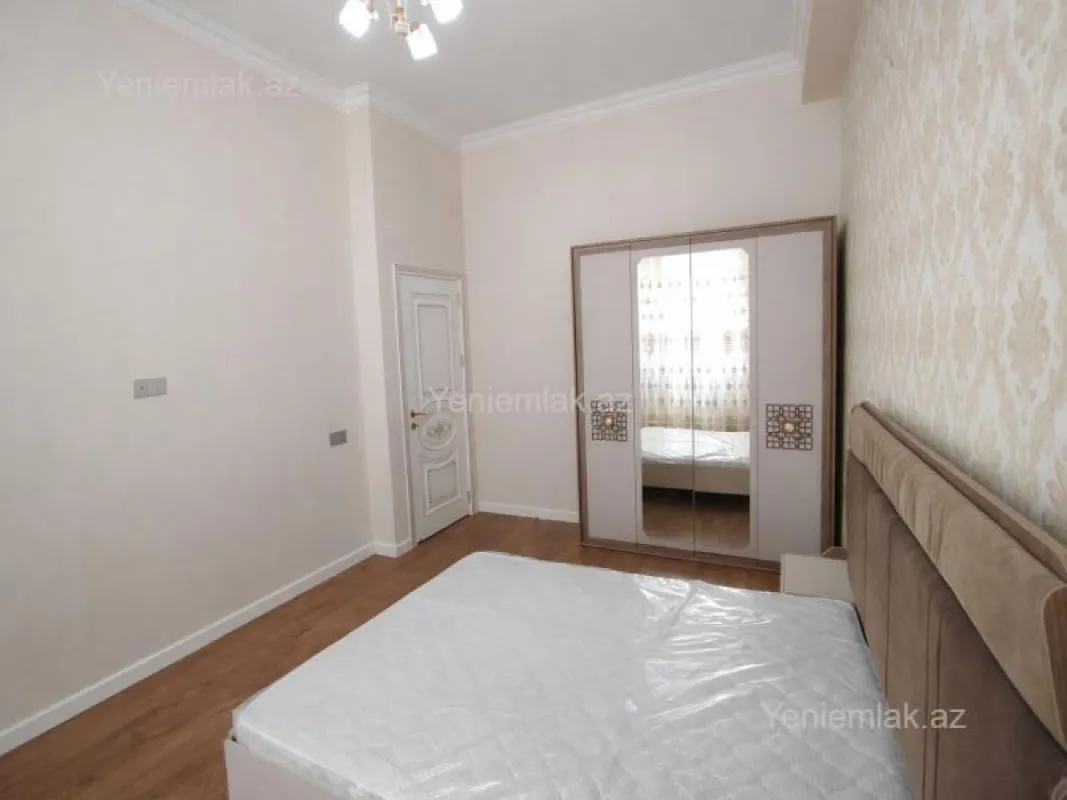 Satılır 3 otaqlı yeni tikili 83 m²