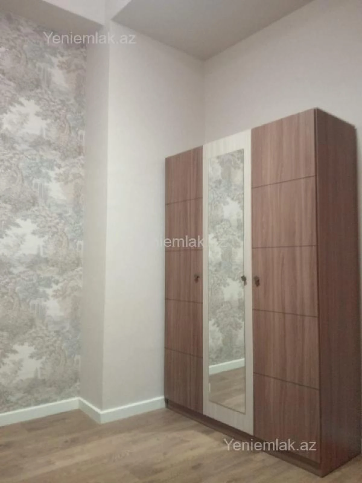 Satılır 3 otaqlı yeni tikili 83 m²