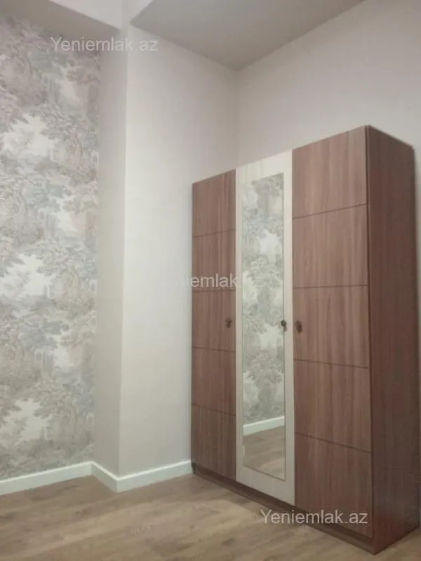 Satılır 3 otaqlı yeni tikili 83 m²