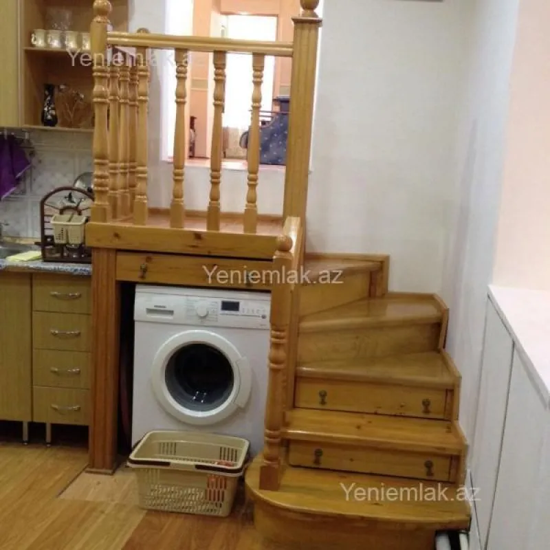 Satılır 2 otaqlı köhnə tikili 50 m²