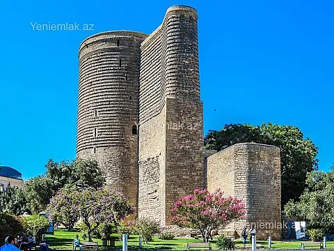 Satılır 2 otaqlı köhnə tikili 50 m² — Bakı, Səbail 2 otaq 50.00 m²