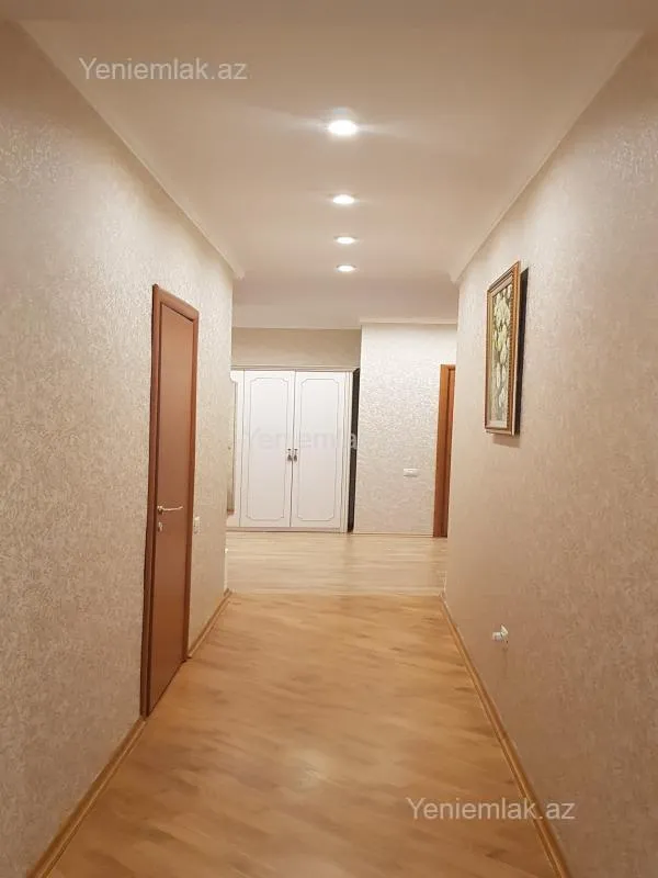 Satılır 3 otaqlı yeni tikili 187 m²