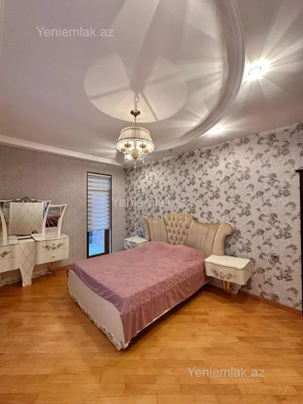 Satılır 3 otaqlı yeni tikili 140 m²
