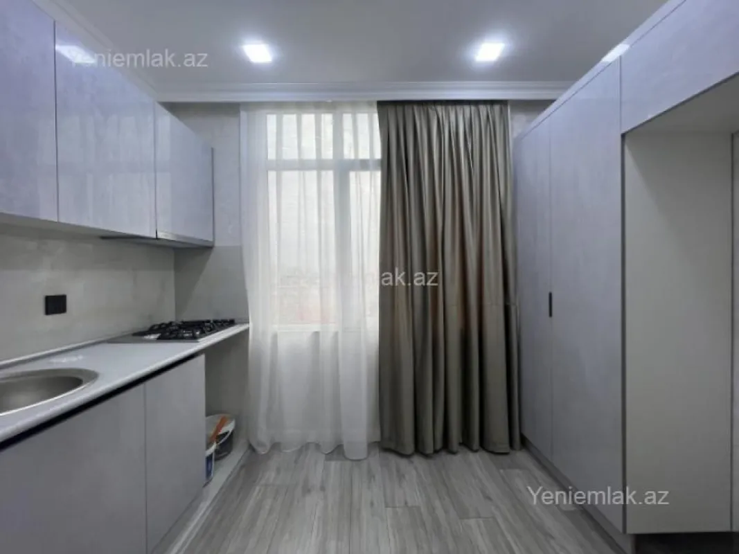 Satılır 2 otaqlı köhnə tikili 46 m²