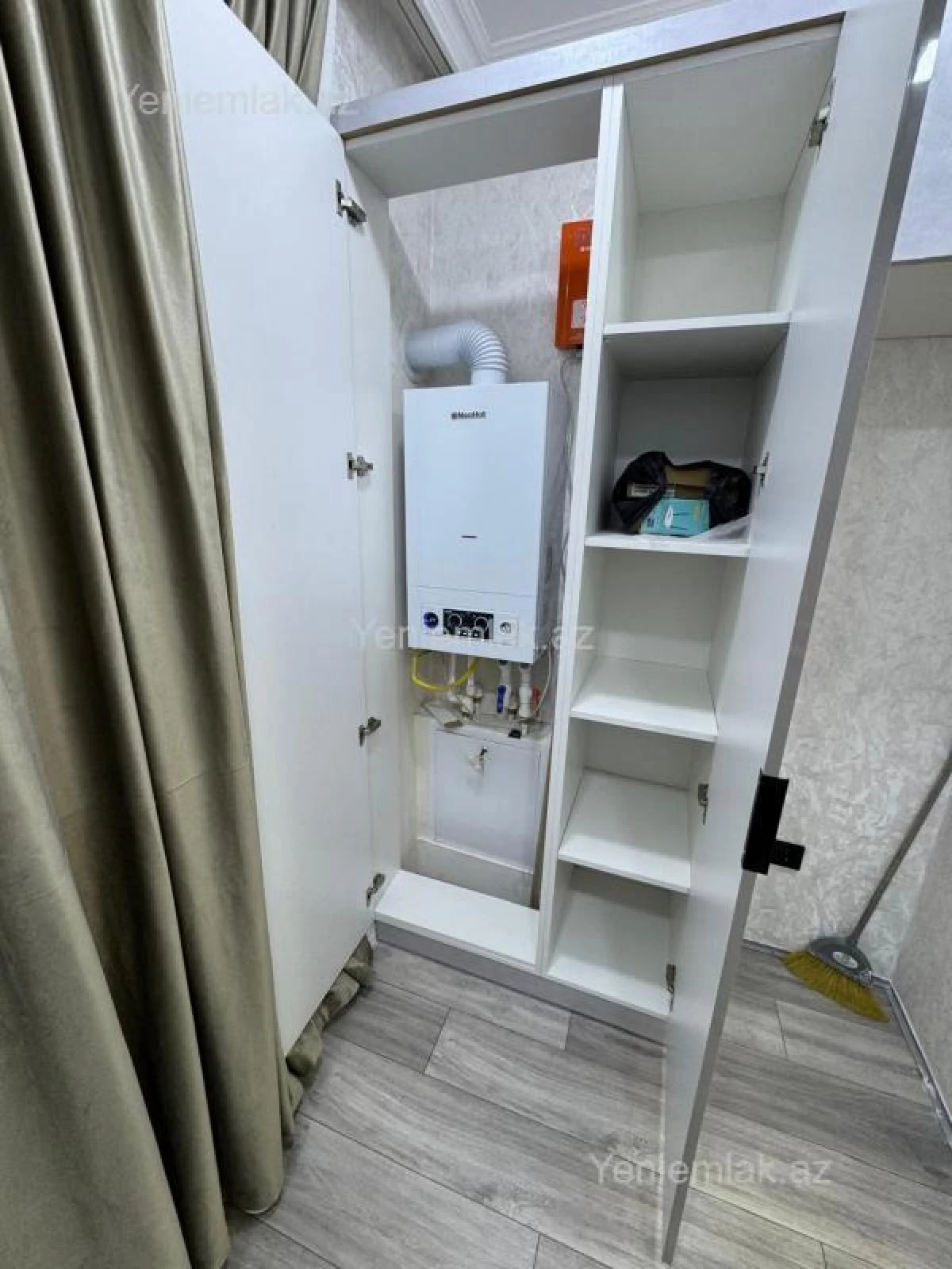 Satılır 2 otaqlı köhnə tikili 46 m²