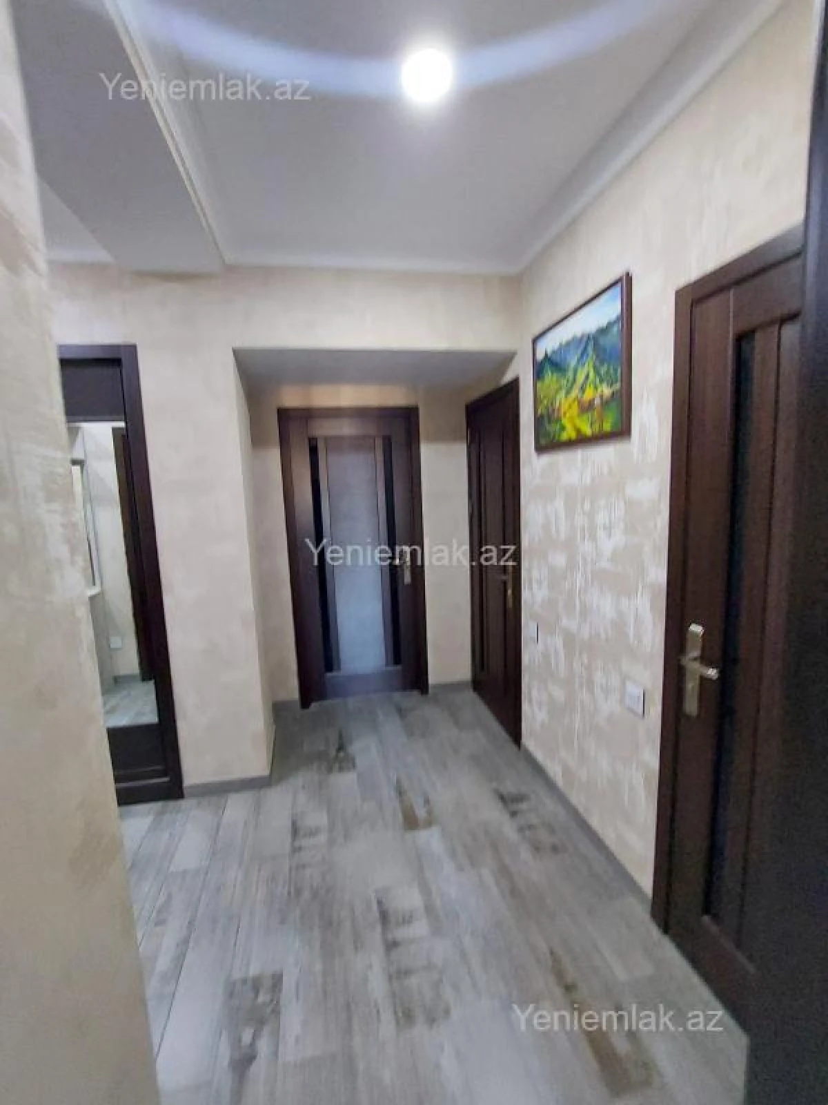 Satılır 4 otaqlı köhnə tikili 120 m²