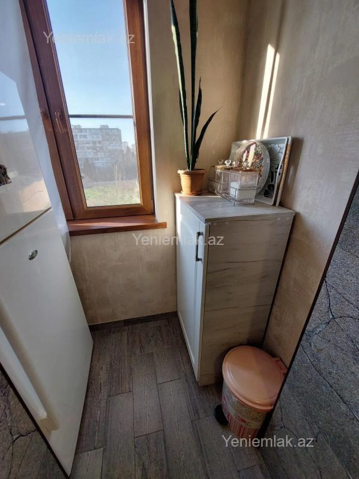 Satılır 4 otaqlı köhnə tikili 120 m²