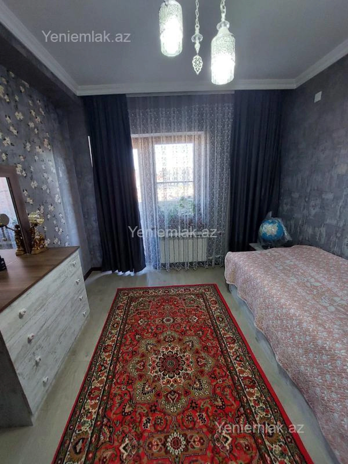 Satılır 4 otaqlı köhnə tikili 120 m²