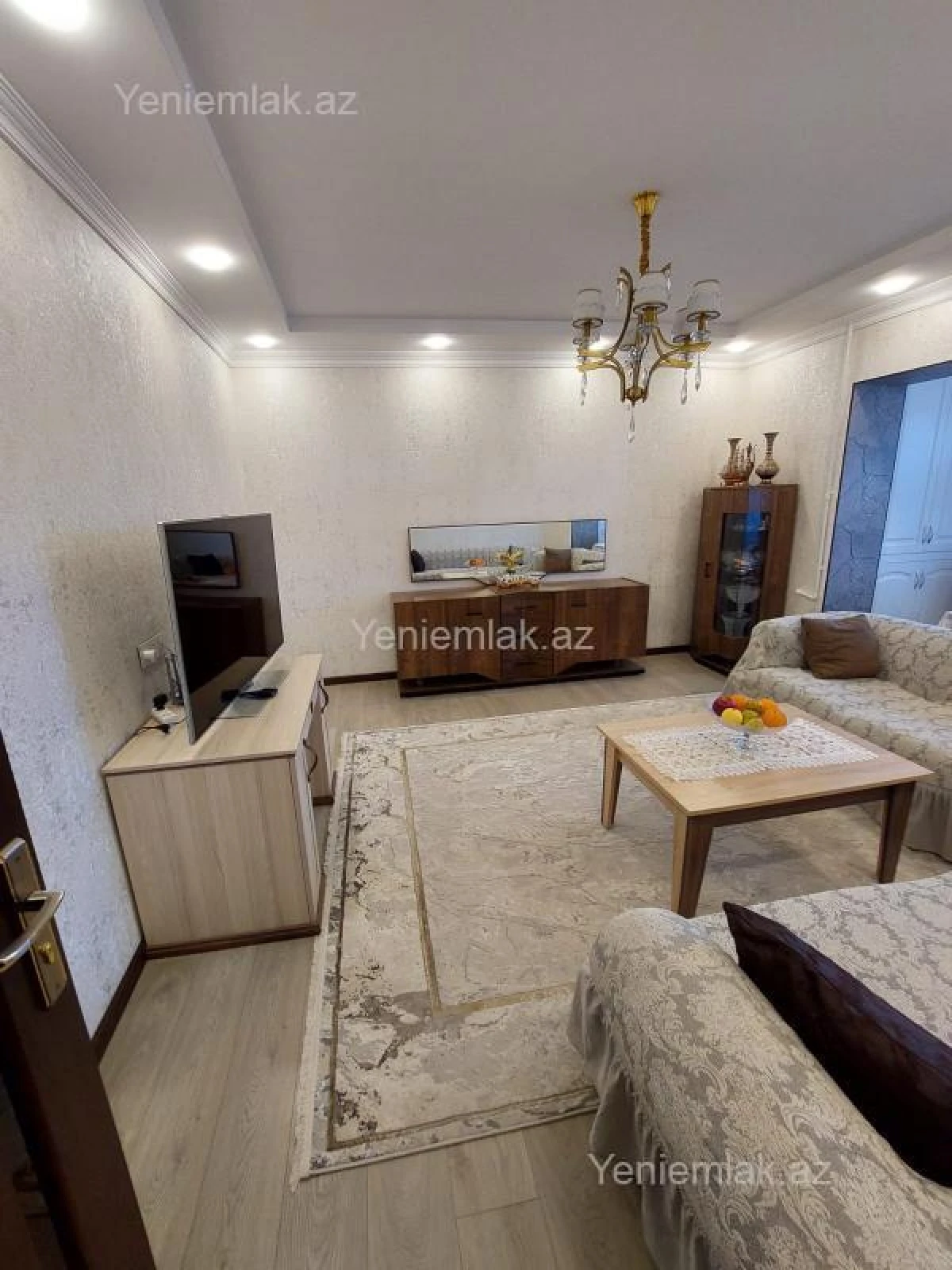 Satılır 4 otaqlı köhnə tikili 120 m²