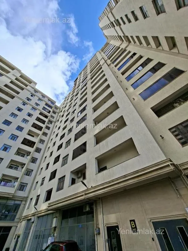 Satılır 3 otaqlı yeni tikili 101 m²