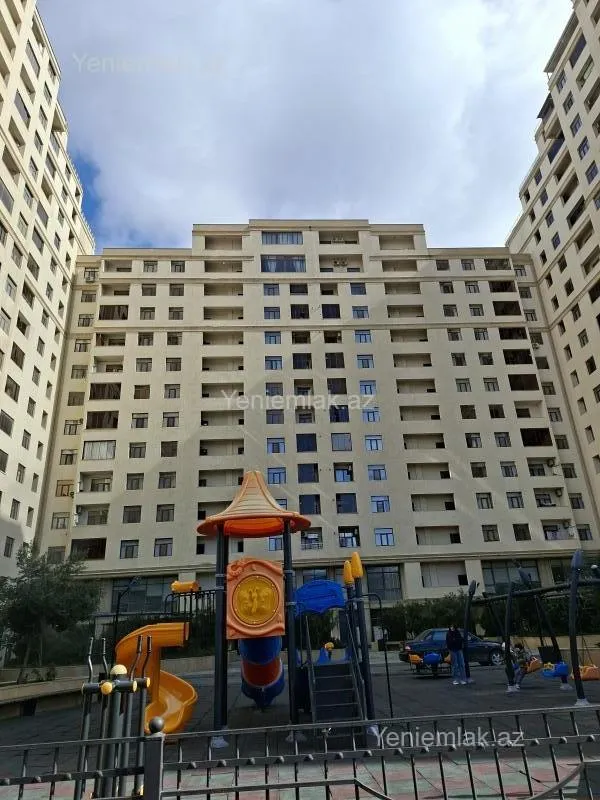 Satılır 3 otaqlı yeni tikili 101 m²