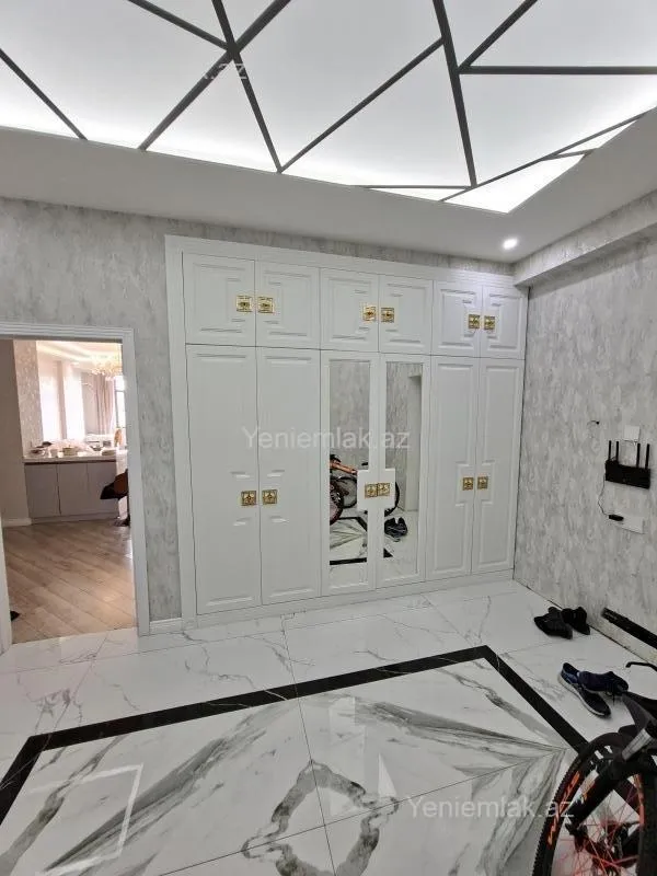 Satılır 3 otaqlı yeni tikili 101 m²