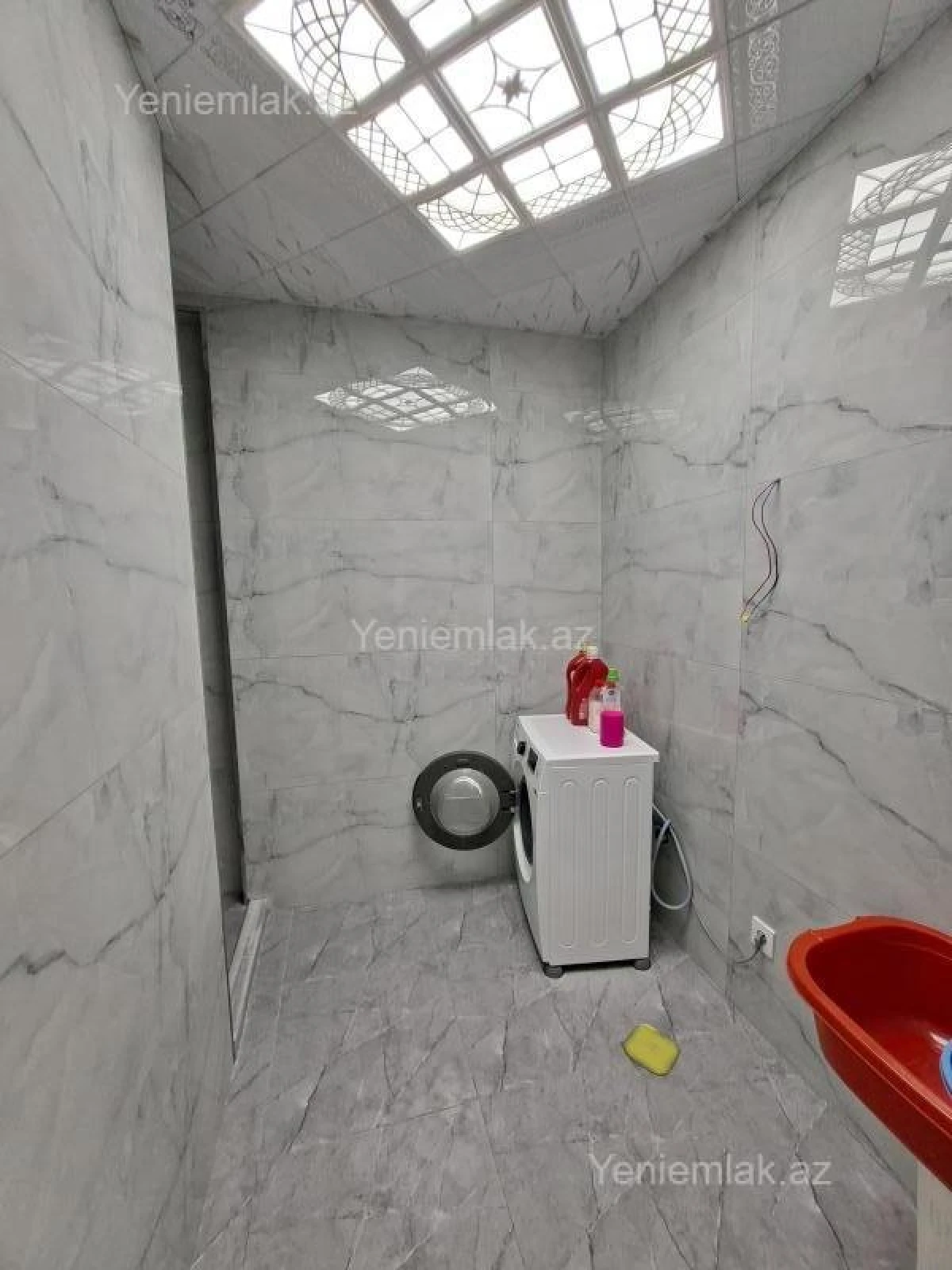 Satılır 3 otaqlı yeni tikili 101 m²