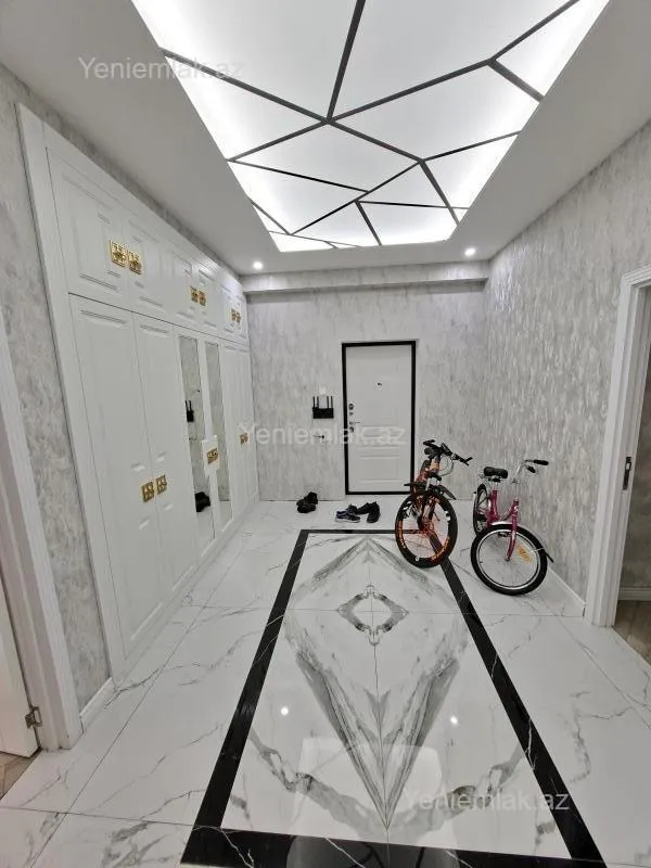 Satılır 3 otaqlı yeni tikili 101 m²