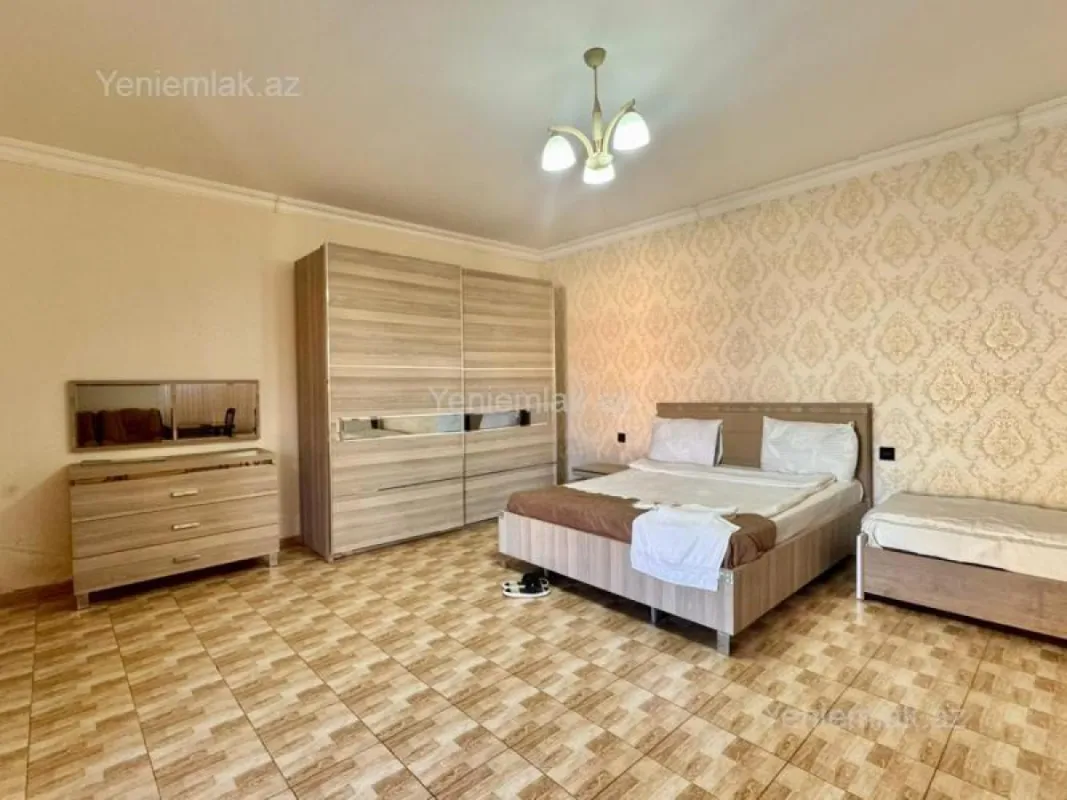 Satılır 16 otaqlı obyekt 7000 m²