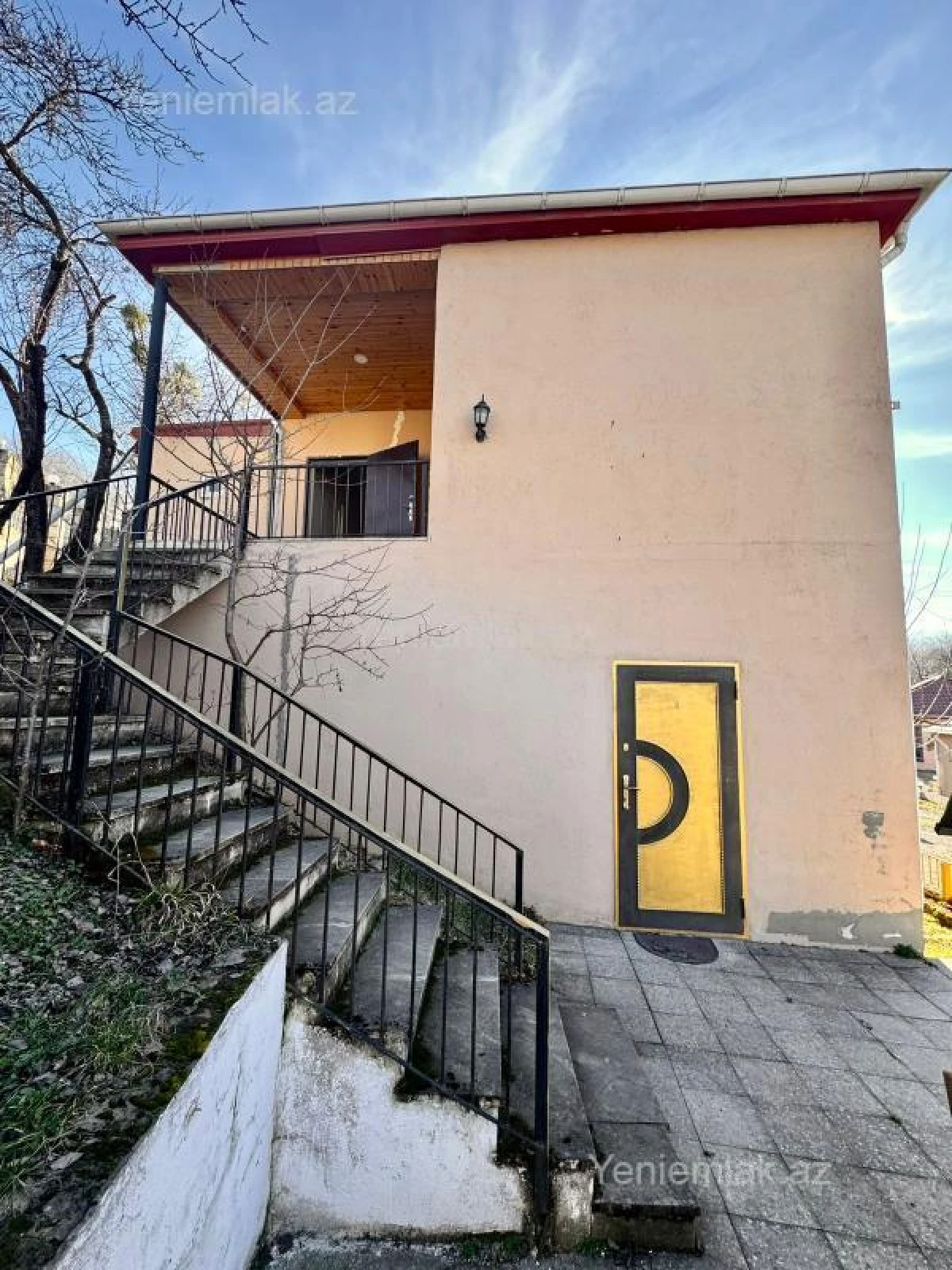 Satılır 16 otaqlı obyekt 7000 m²