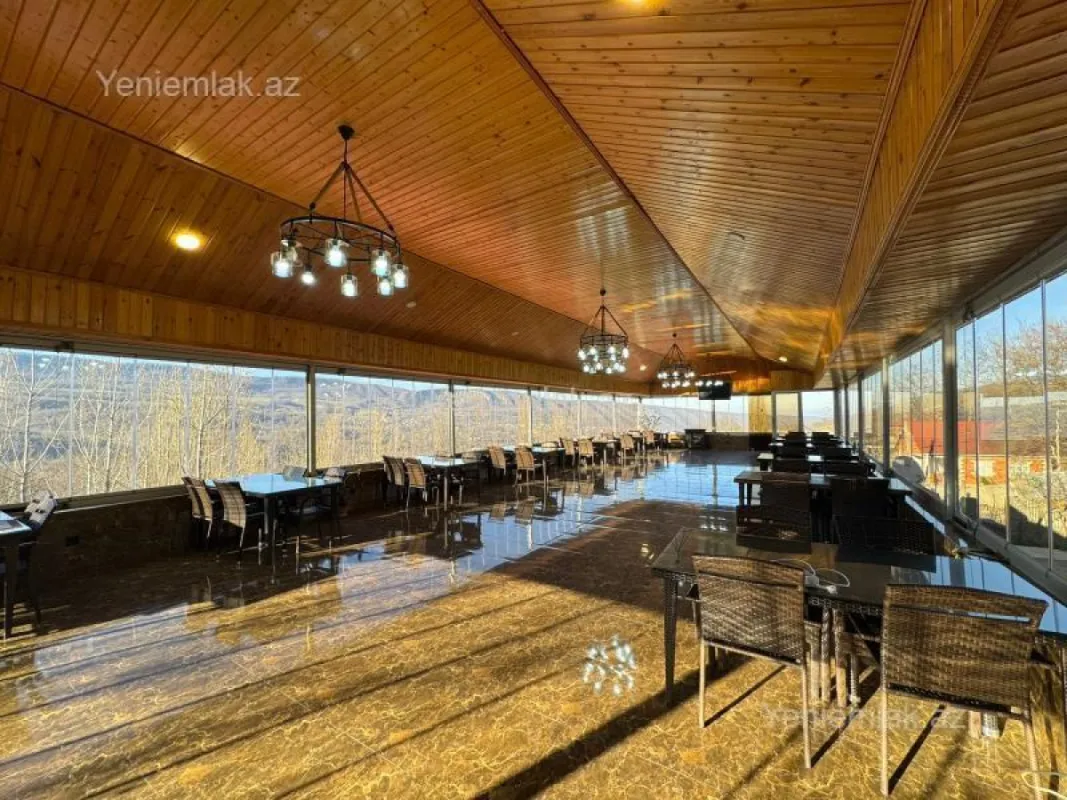 Satılır 16 otaqlı obyekt 7000 m²