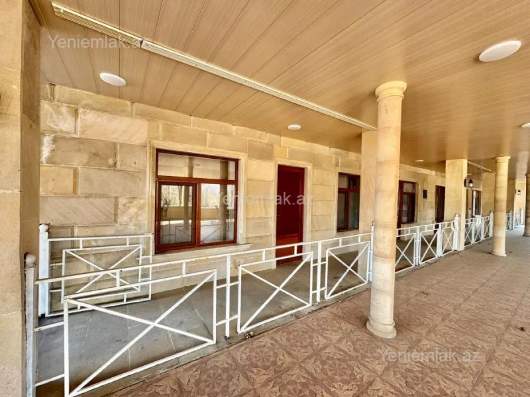 Satılır 16 otaqlı obyekt 7000 m²