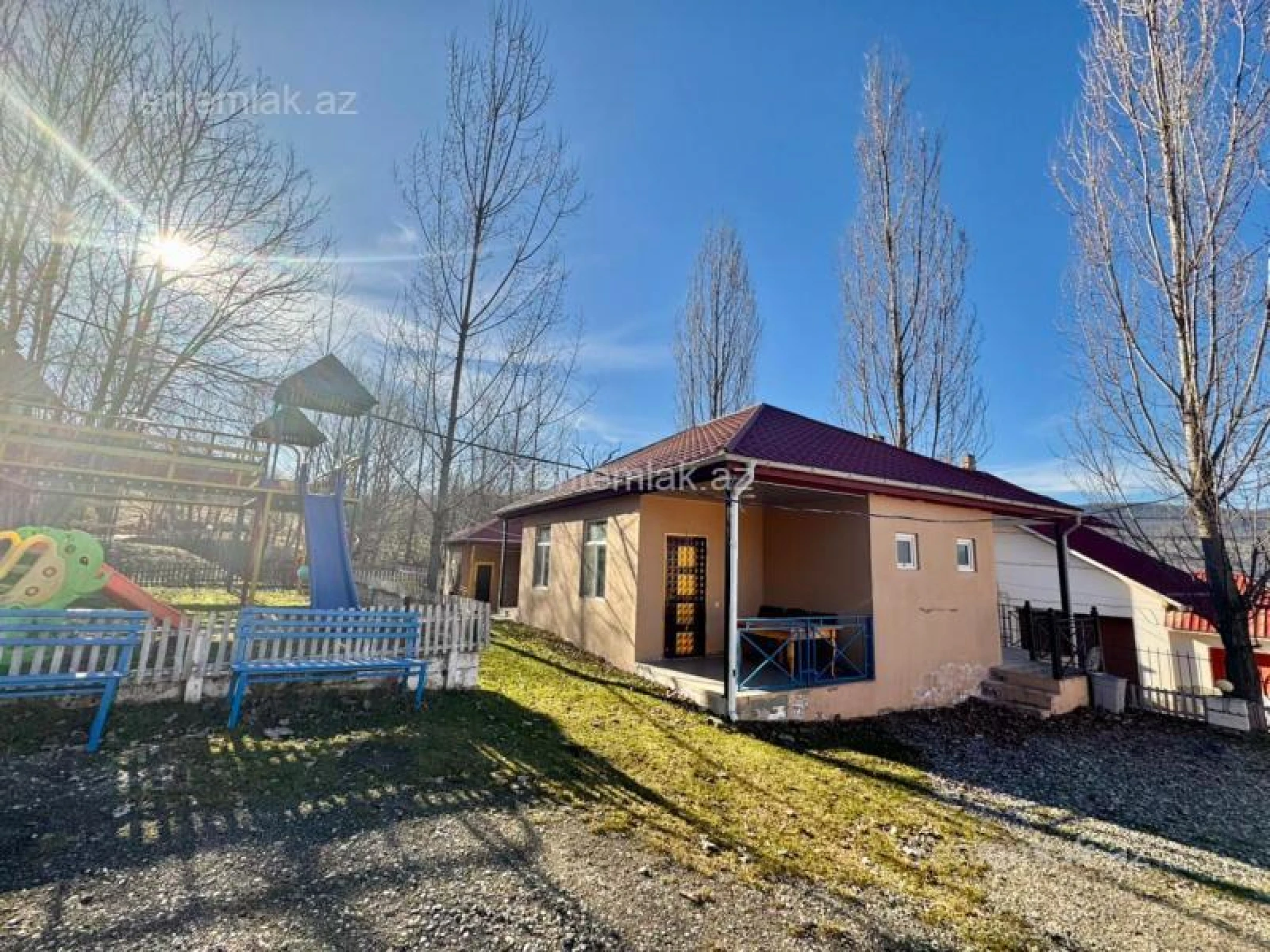 Satılır 16 otaqlı obyekt 7000 m²