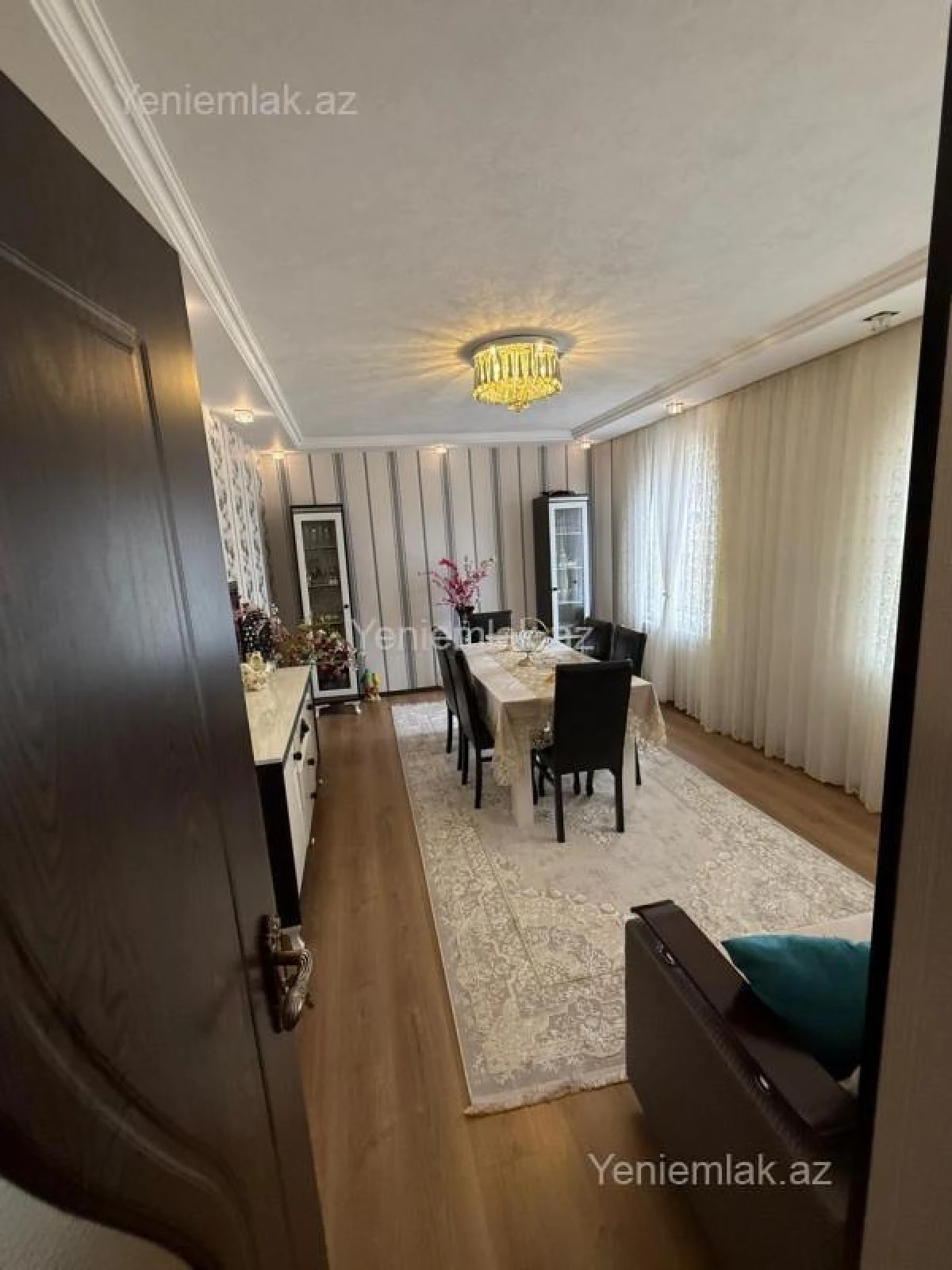 Satılır 7 otaqlı həyət evi 220 m²