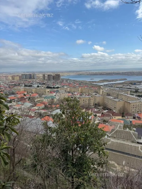 Satılır 7 otaqlı həyət evi 220 m²