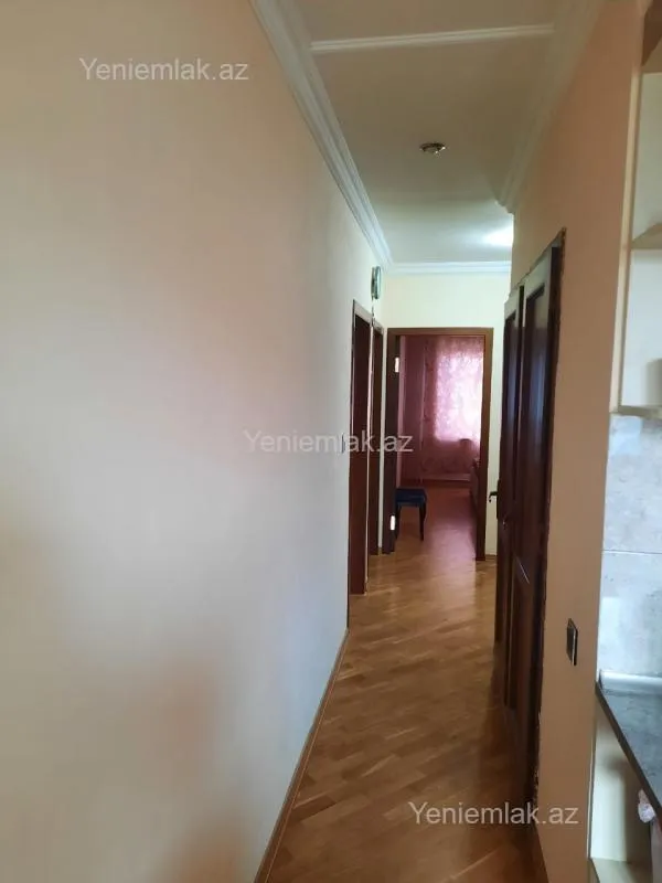 Satılır 3 otaqlı köhnə tikili 75 m²